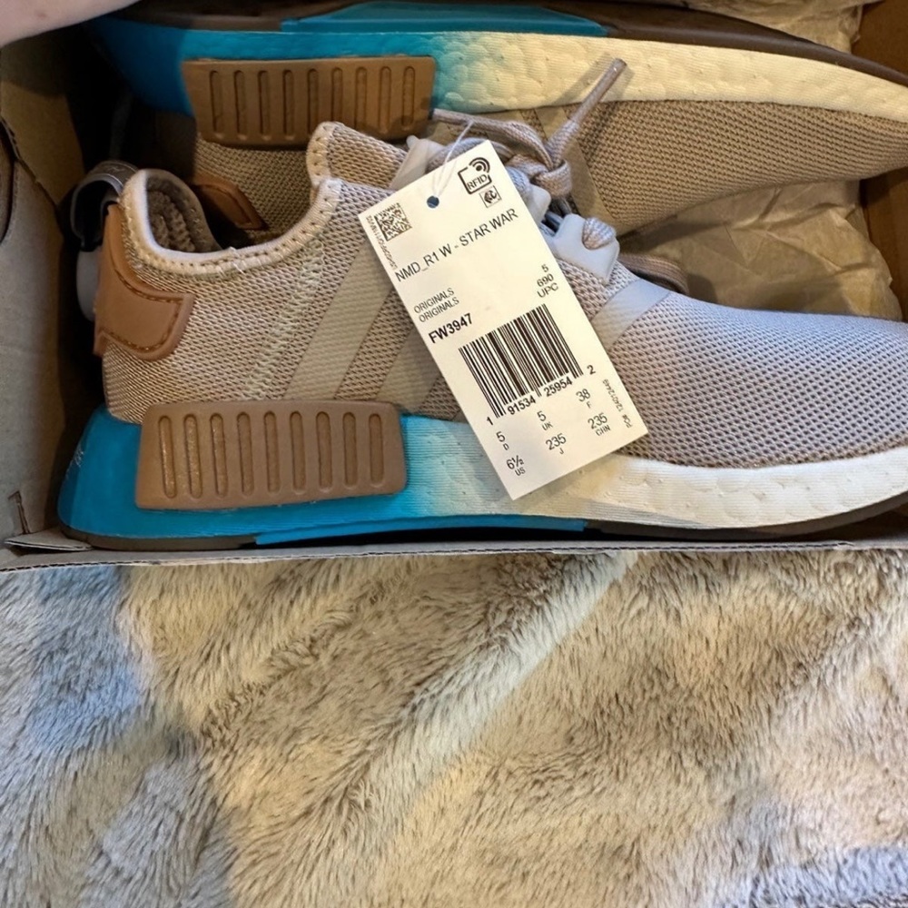 Make a off Star Wars shoes